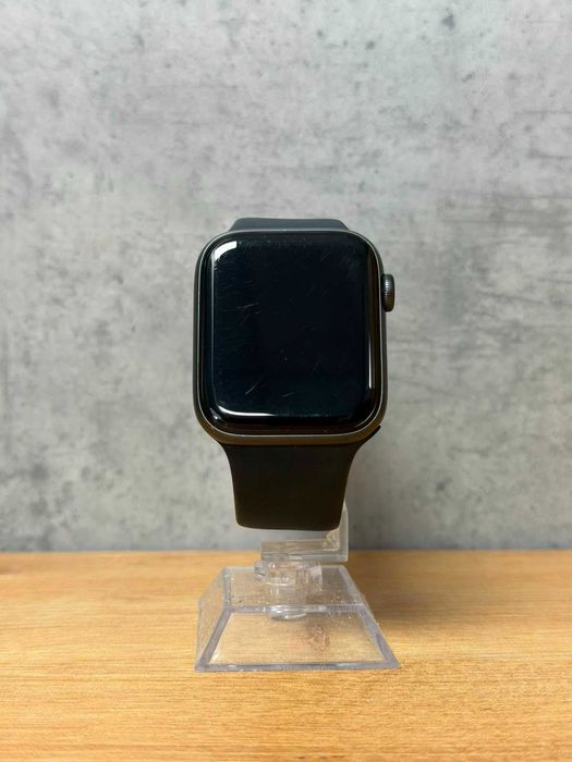 ZAP AMANET Gara de Nord - Apple Watch SE 2020 - 44mm - Black - Nike Edition