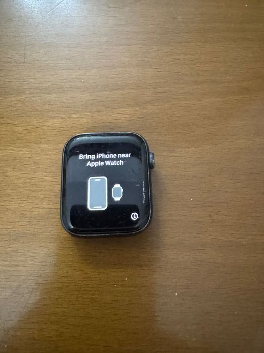 Apple Watch Series 7 и SE 44mm, 3 штуки, GPS