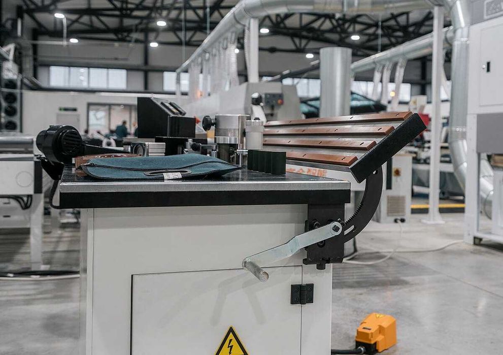 Кромкооблицовочный станок Nanxing MF50S