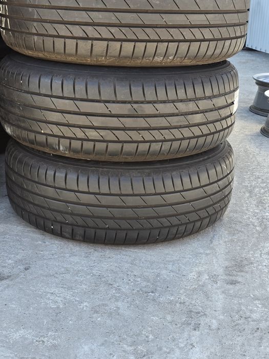 4 Броя 205/60/16 Kumho 2x7,3mm 2x6,8mm 23дот