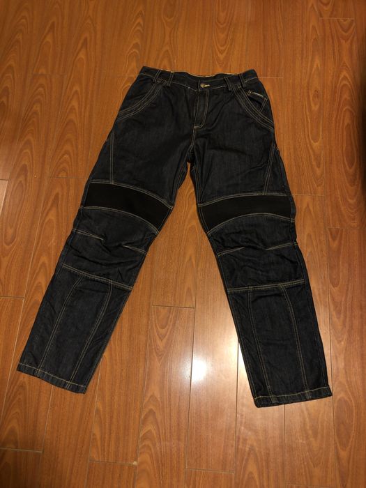 Pantaloni blugi geaca ghete motor motocicleta