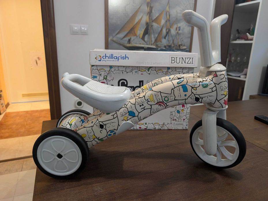 Детска триколка и колело за баланс Chillafish BUNZI