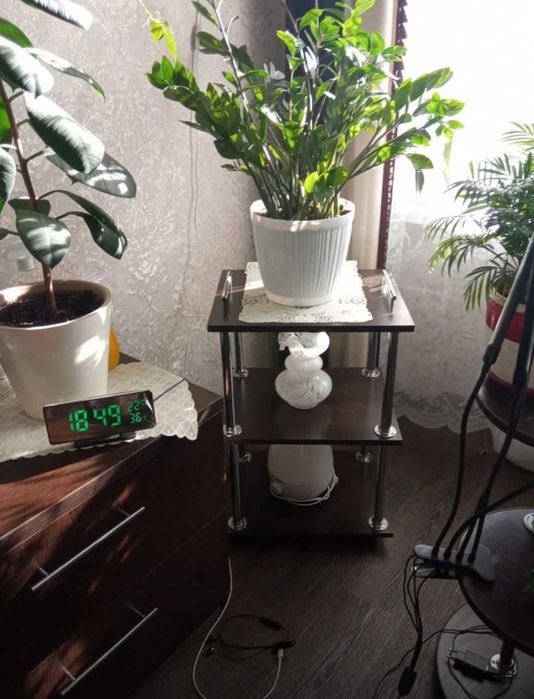 Тумбочка этажерка тележка каталка на роликах для салона красоты и косм