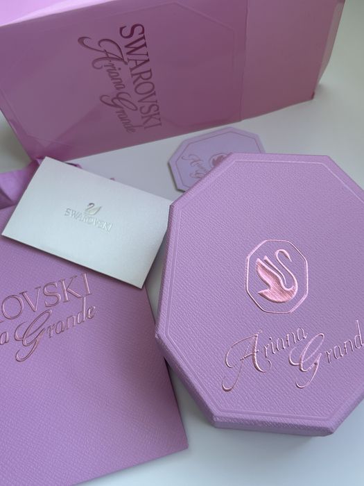 Swarovski - Ariana Grande x Swarovski колие Сърце / НОВО