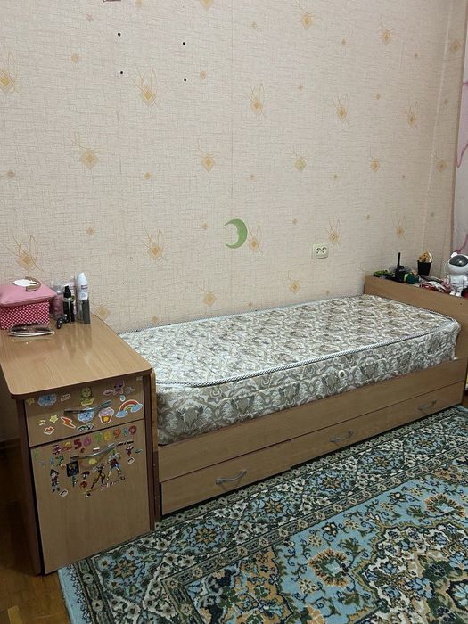 Кровать подростковая