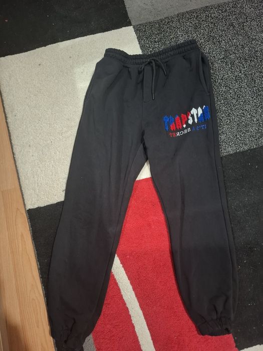 Trapstar екип S/M размер