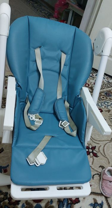 Детский стульчик для кормления