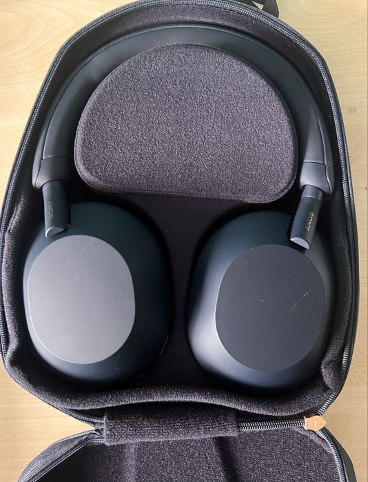 Sony WH-1000XM5