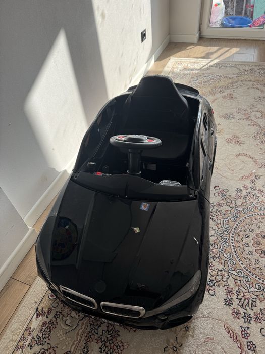 Продам детскую машину