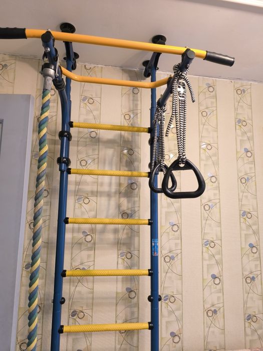 Спортивный комплекс . Шведская стенка