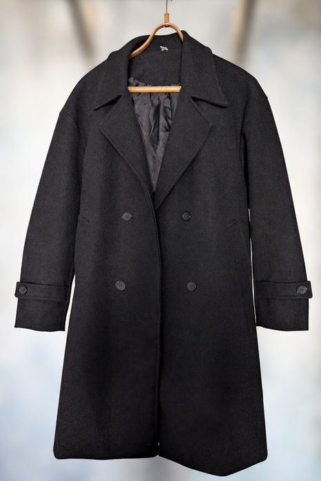 Продаю пальто новое
Бюст: 96-100cm