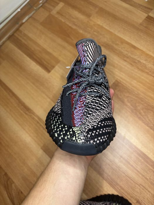 YEEZY 350 V2 “Yecheil”