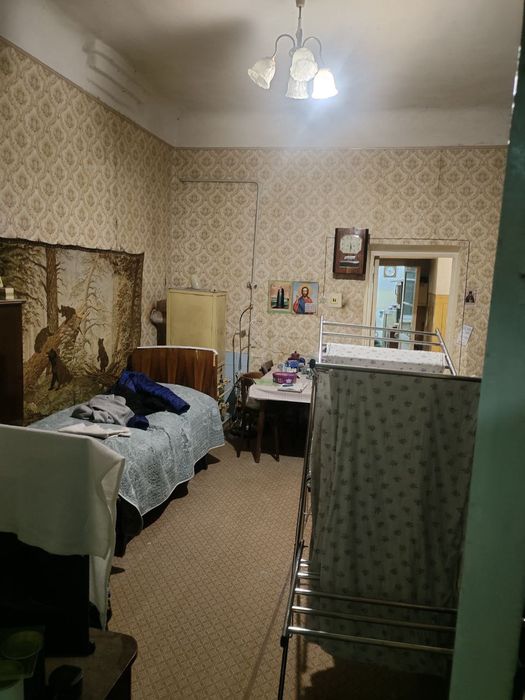 Под нежилое, 2 комнатная квартира, продажа