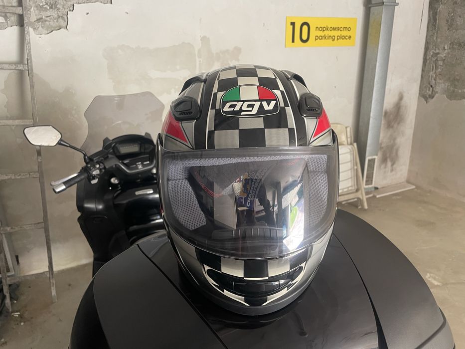Мотоциклетен шлем  AGV  xl
