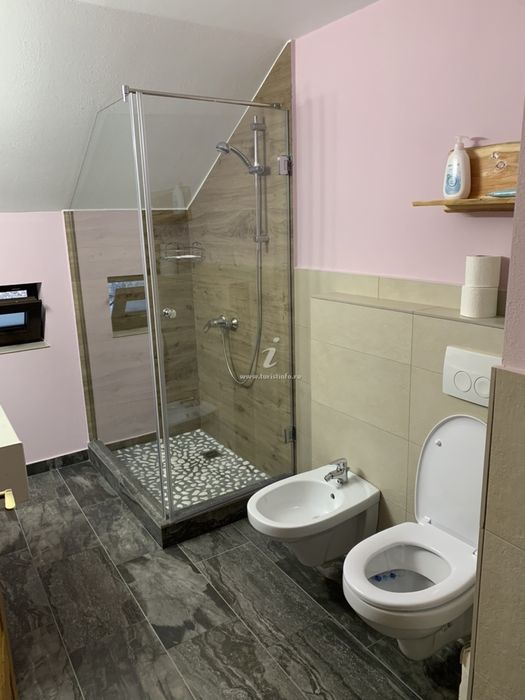 Cabană pentru Închiriat