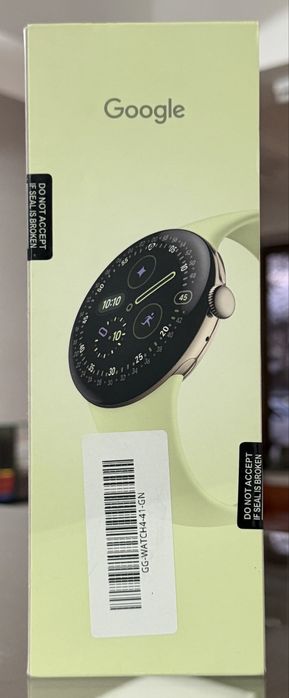 Google Pixel Watch 4 Aluminiu 41mm  Pret 1550 lei