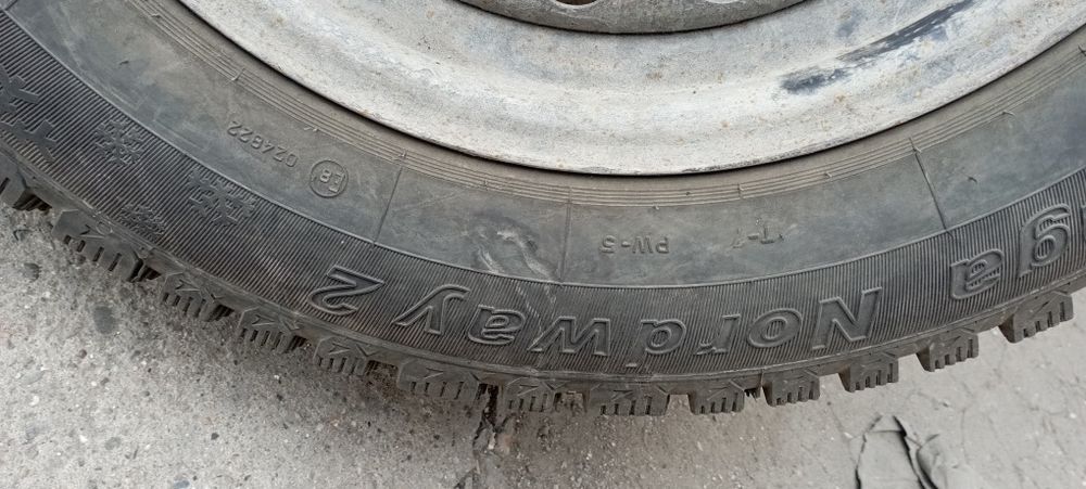 Диски с резиной ,R,15 на Мерседес