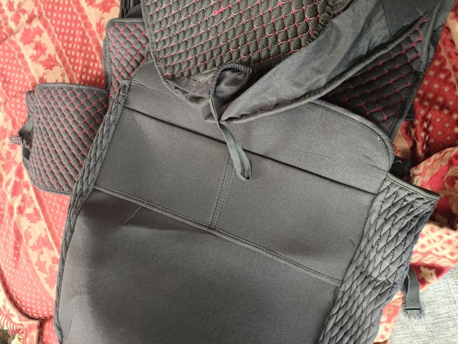 Продам чехлы на авто