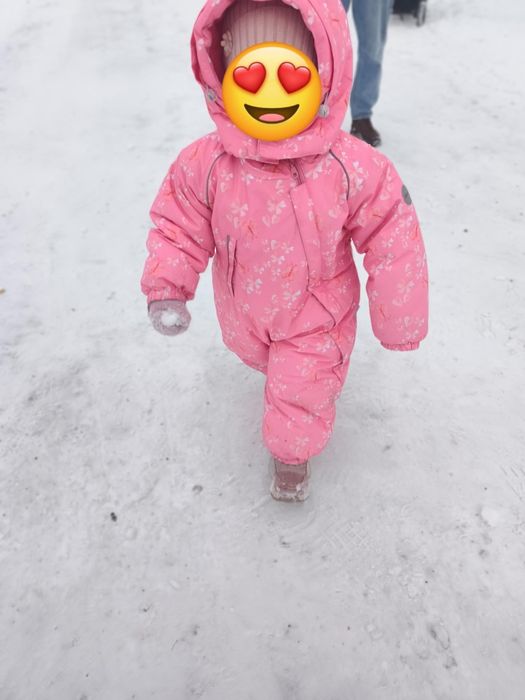 Продам комбинезон для девочки зимний