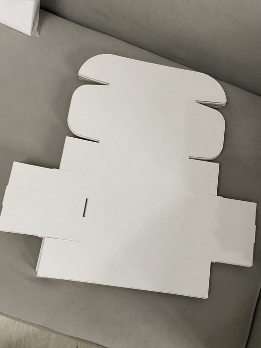 Коробки белые новые