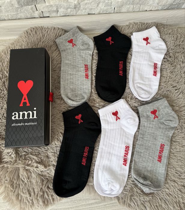 Ароматизирани къси чарапи в кутия.