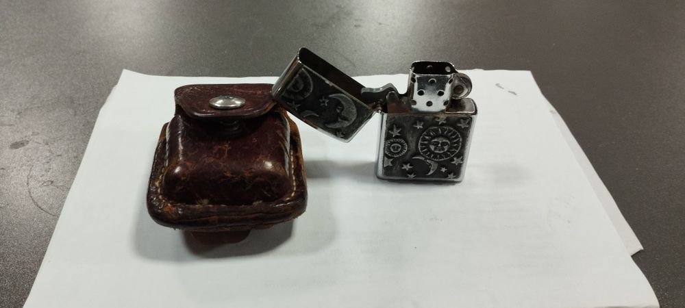 Срочно продается зажигалка бензиновая надо заправить