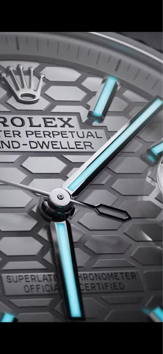 Продам часы Rolex Land-Dweller 2025