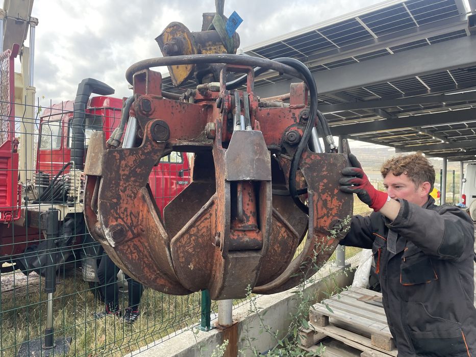 Щипка за скрап за камион работеща