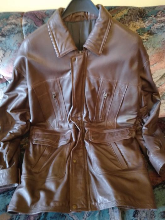 Haina Piele Barbateasca marmea 50-54 noua