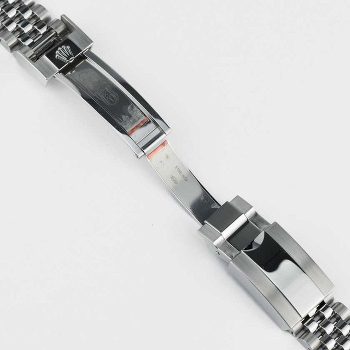 Rolex Oyster GMT-Master II 126710BLNR „Batgirl“