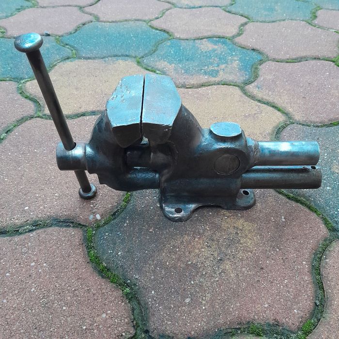 Vand menghina Heuer Front