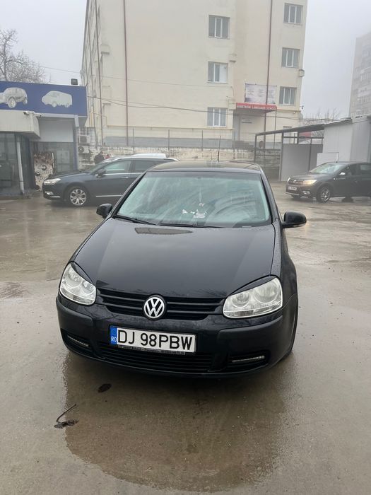 Volkswagen GOLF 5 1.6