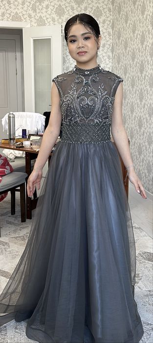 Продам платье бальное