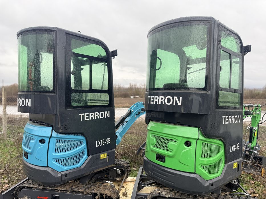 Професионален Мини Багер 2 Тона 25кс водно охлаждане