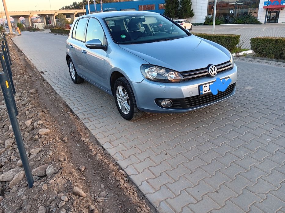 Vand vw golf 6 1.6 MPI an stare f bună