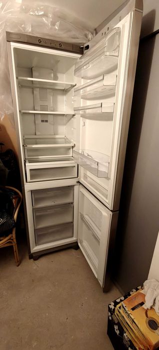 Хладилник с фризер инокс