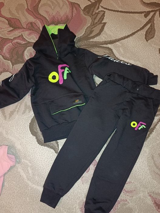 Продам одежду для девочки