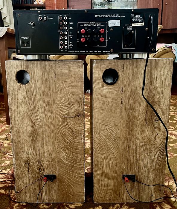 Усилитель JVC. AX R 742. С колонками PIONEER. CS-301