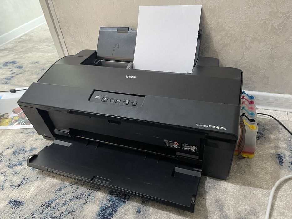 Продам A3 цветной принтер Epson 1500w