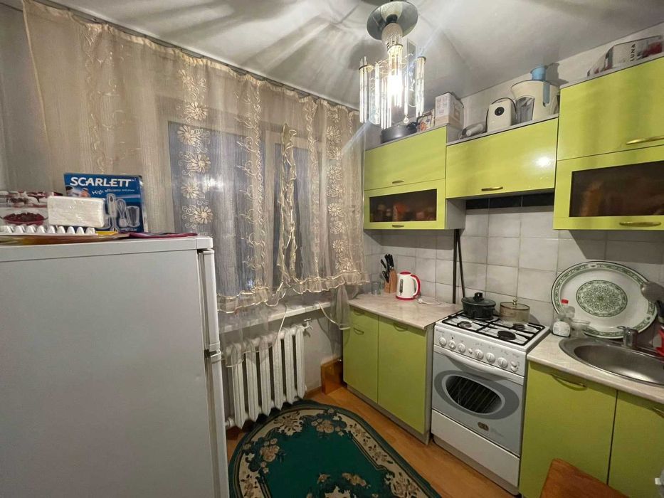 1 комн кв район Народных окон