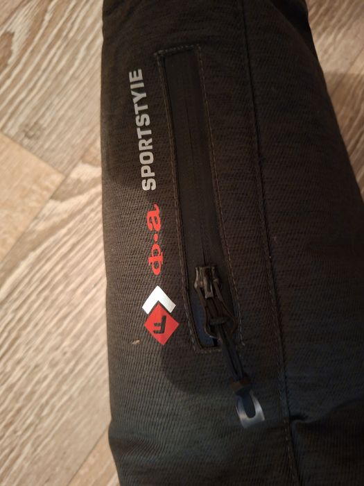 Куртка детская. Зима. 122см.