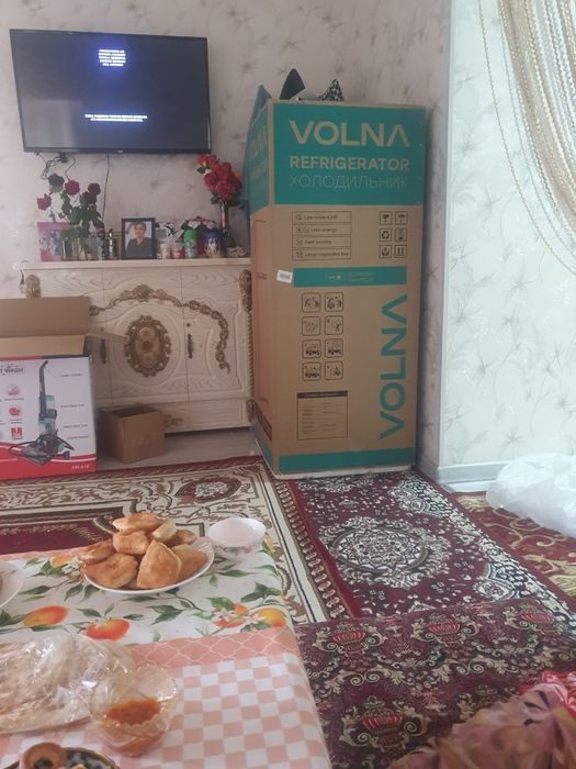 Холодилник сотилади
