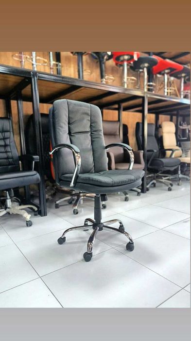 Кресло для офиса и дома - Roger