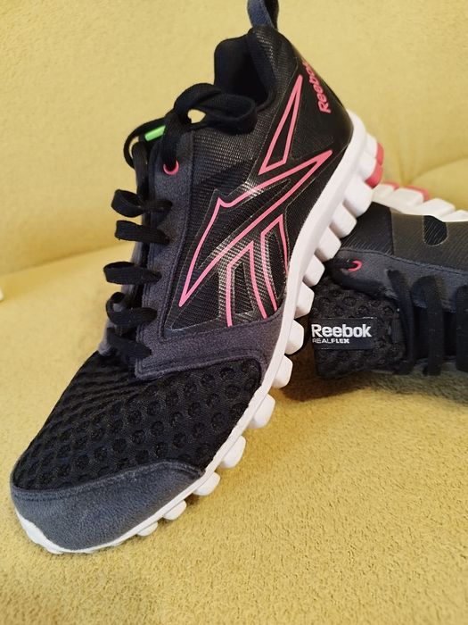 Reebook  real flex 38.5