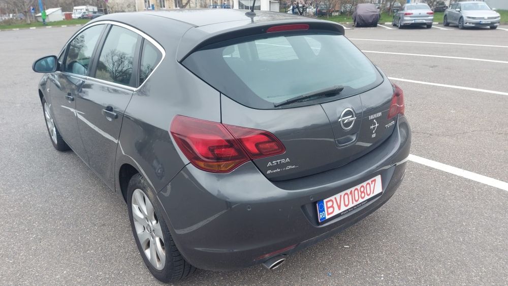OPEL Astra 2011 — imagine 4