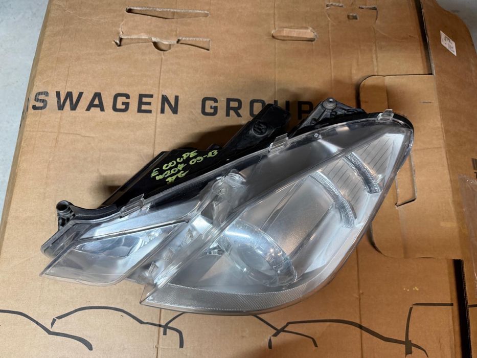 Far stanga Mercedes E Class Caupe w207 Nonfacelift 2009/2010/11/12/13