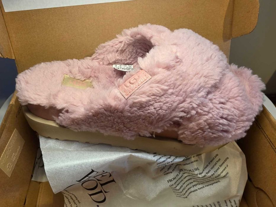 Papuci de casa UGG