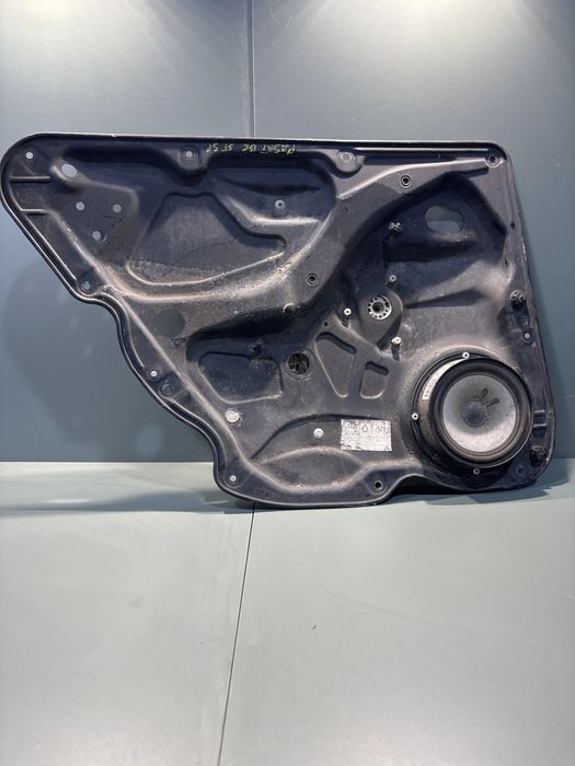 Macara geam spate stanga electrica 3C4839755 Volkswagen VW Passat 2007