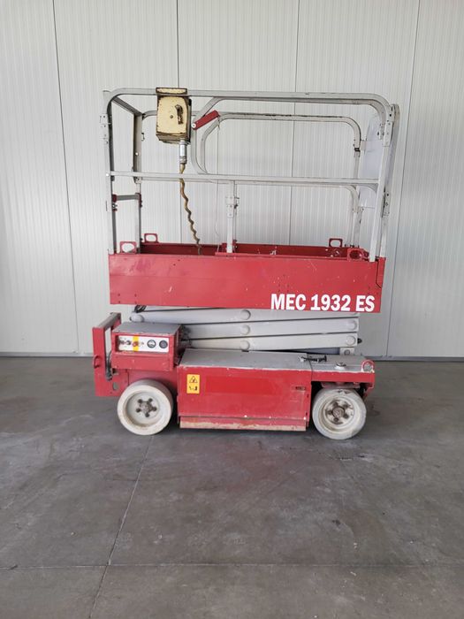 Ножична вишка 8м JLG 1932es