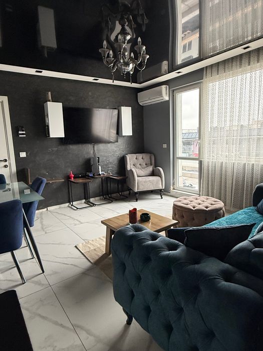 Тристаен апартамент в Кайсиева градина